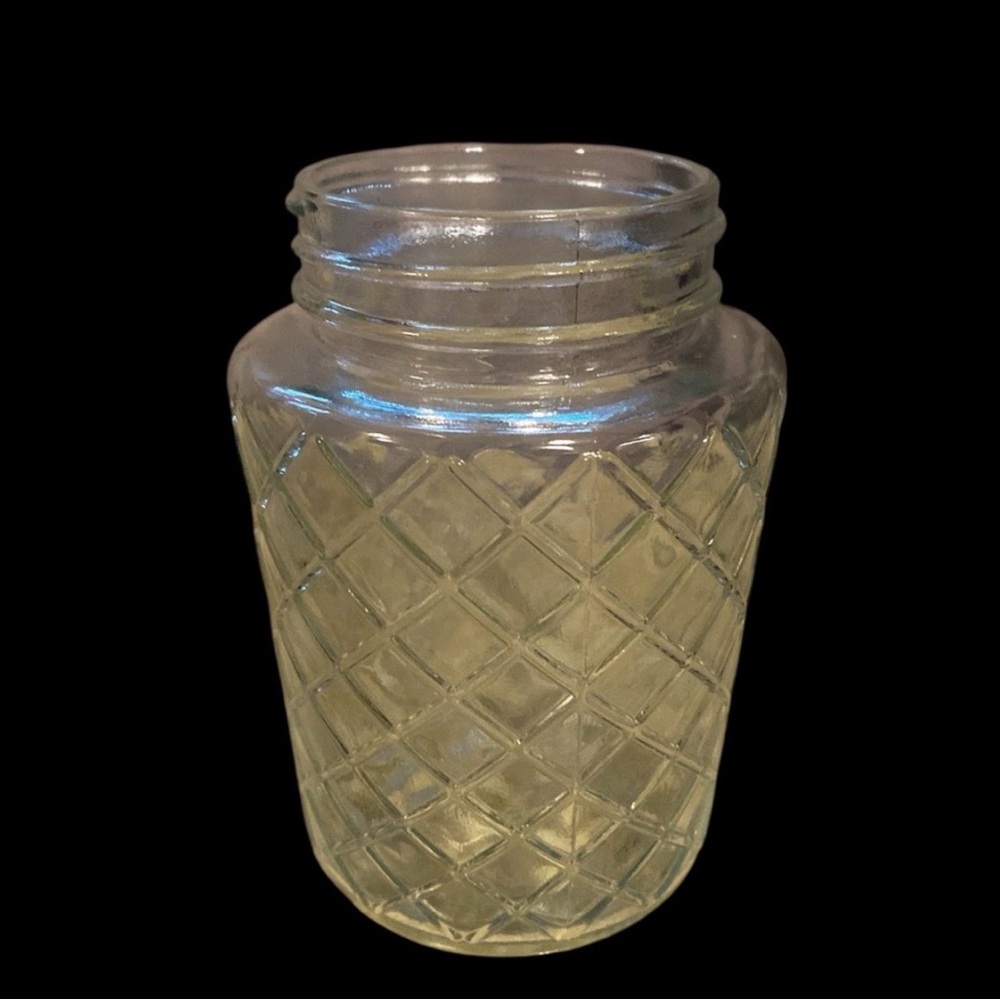 StanleyElegant Glass Jar with Diamond Pattern